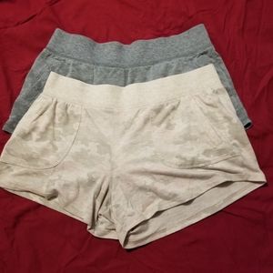 Athletic Works Set of 2 Woman's Camo Print Shorts (L)